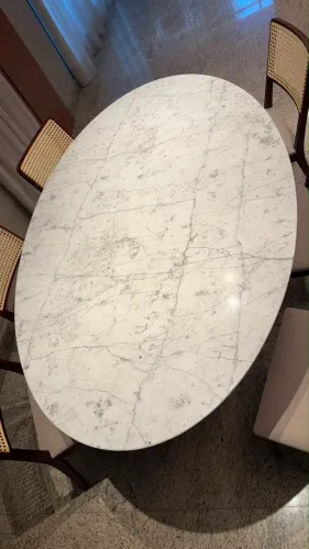 Mesa Saarinen oval- Líder