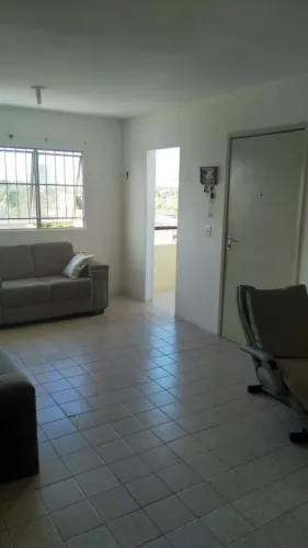 Alugo Apto Amplo e Ventilado.