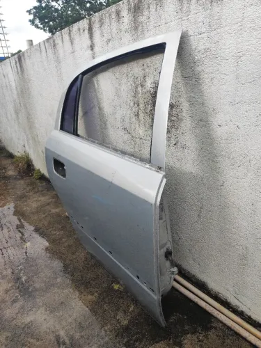 Porta traseira Astra LD direito