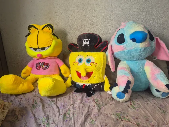Vende bichos de pelúcia tamanho 1 metro