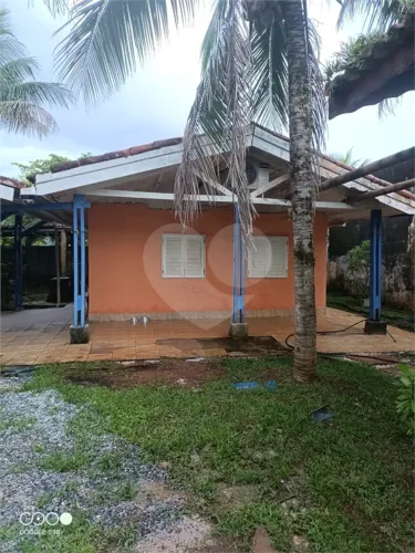 Casa à venda com 4 quartos, sendo 1 suíte, no condomínio Morada da Praia, Bertioga - SP