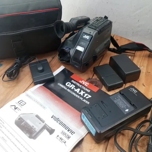 Filmadora JVC GR-AX17 com Manual e Acessórios