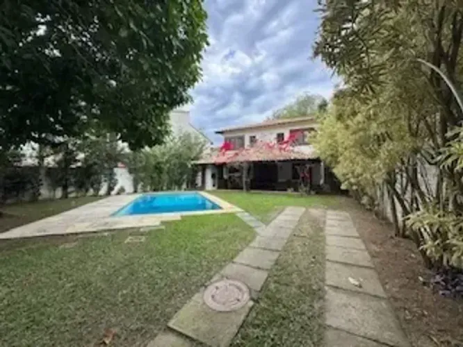 Casa à Venda e Locação na Barra da Tijuca, 4 Quartos, 2 Suítes, 367 m², Condomínio RioMar