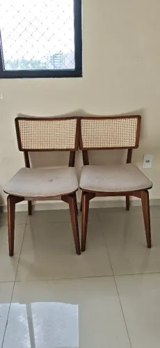 2 Cadeiras para mesa de jantar