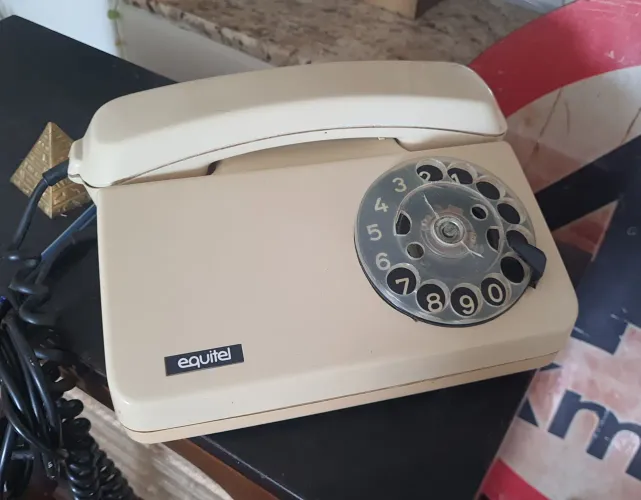 Telefone Antigo