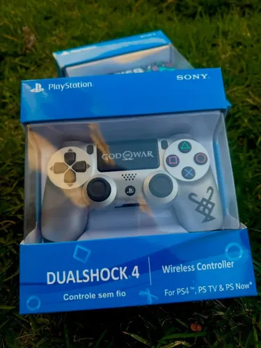 Controle Sem Fio para PS4 - DualShock