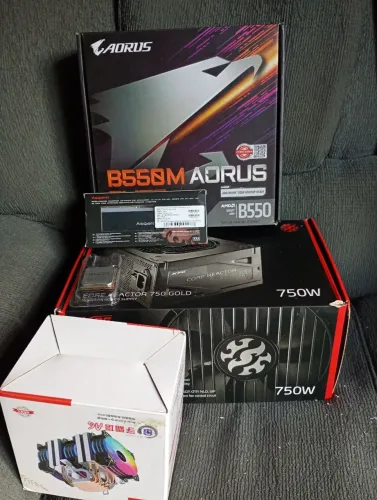 Kit placa mãe(B550M) processador(Ryzen9 3900 12/24) e memórias RAM DDR4 (16Gb 3200 MHz) .