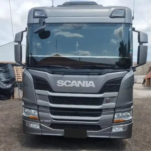 Scania P360 8x2 carroceria 2021