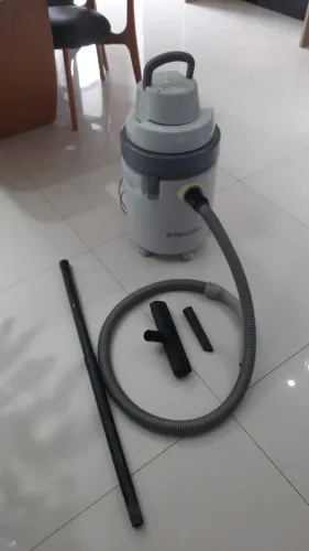 Aspirador de Pó e Água Electrolux 220V