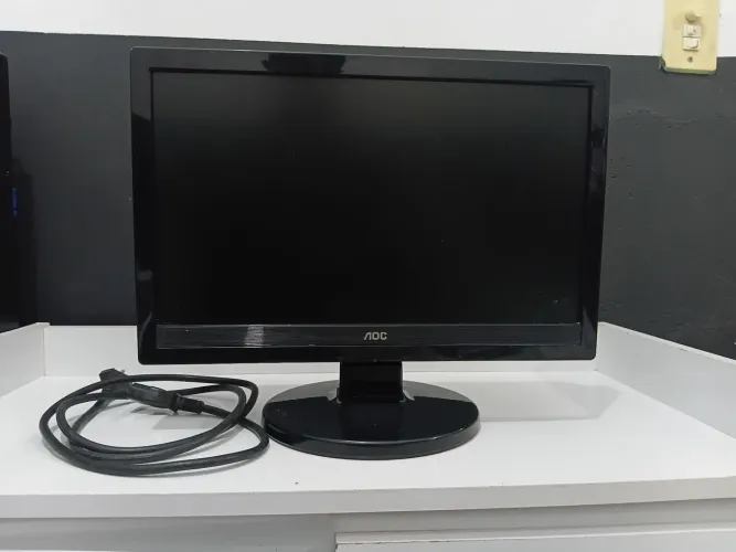 Monitor AOC 15.6" Widescreen - Modelo 1619Swa (Funcionando)