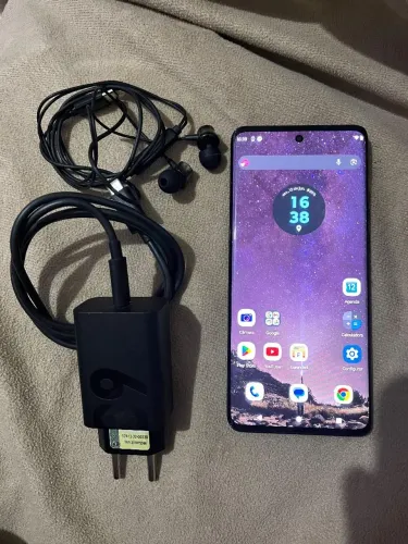 Moto Edge 40 neo 5G 8GB - 255GB - Impecável