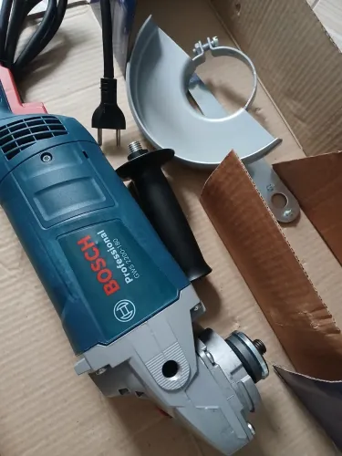 Esmerilhadeira 2200W 220V NOVAS FAÇO ENTREGAS