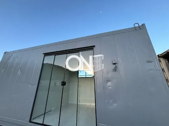 Kitnet em container com banheiro completo 