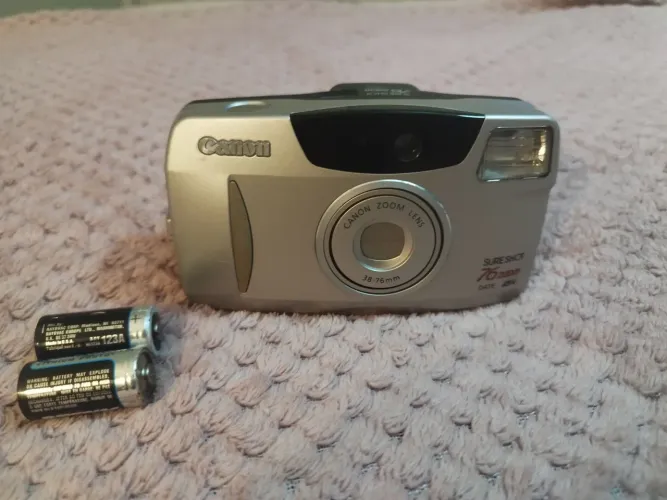 Camera Canon sure shot 76 zoom date, analógica