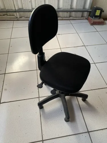 Cadeira para costureira 