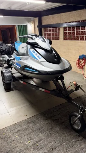 Jet ski Yamaha vx cruiser tr-1