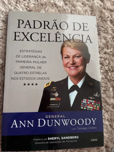 Livro Padrão de excelência Livro Padrão de Excelência, de Ann Dunwoody