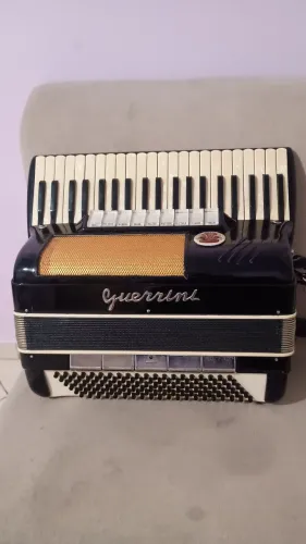Acordeon italiano guerrini