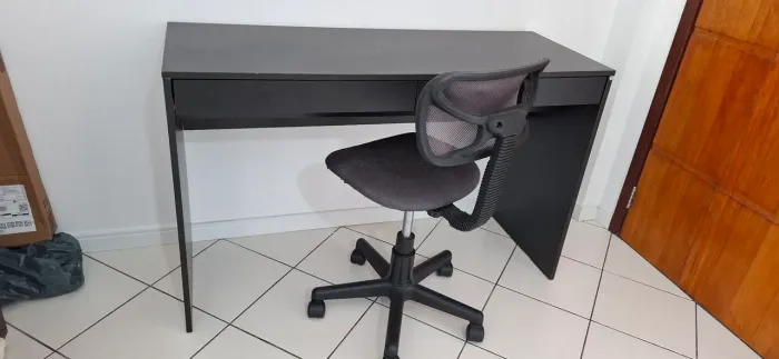 Escrivaninha Preta 120cm + Cadeira de Escritório