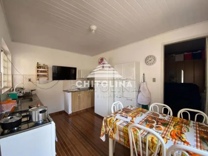 Duas Casas na Mesma Propriedade Excelente Localização no Centro