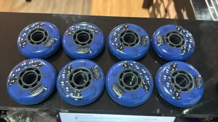8 Rodas Street Invaders FR 80mm - Novas!