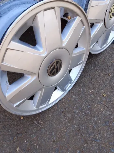 Vende-se 4 rodas originais Volkswagen aro 14