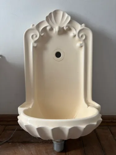 Lavatório de Parede em Louça Estilo Clássico Vintage - Cor Marfim