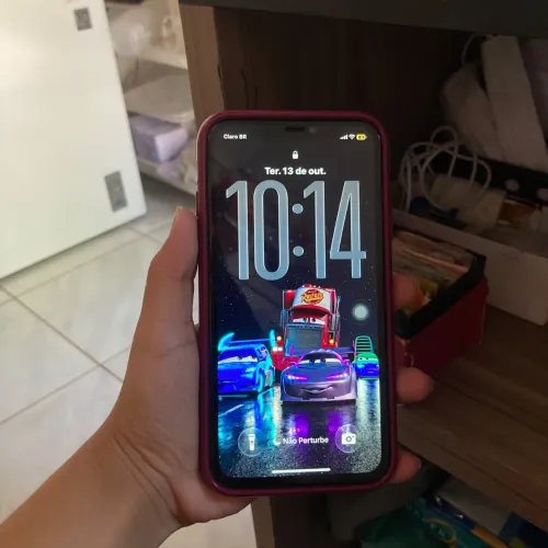 Vendo esse iphone 11 novo preto