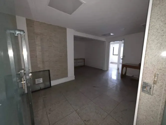 Sala comercial 110 m² na Praia da Costa