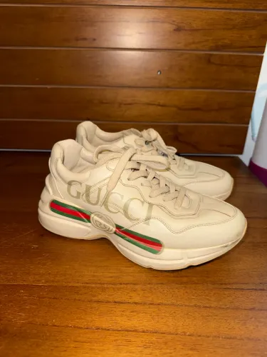 Tênis Gucci Rhyton Couro