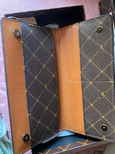 Carteira Jorge Bischoff