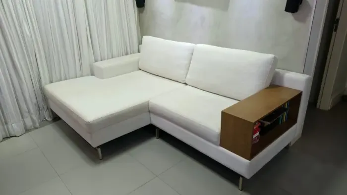 Sofá Luc Casa Barroco com chaise e nicho lateral - 2,37 m