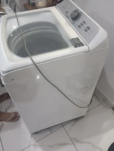 Máquina de lavar semi nova