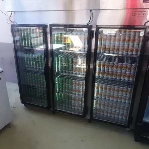 Geladeira industrial sob medida inox