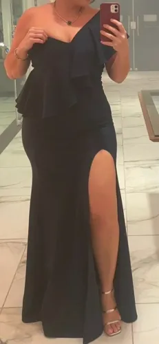 Vendo vestido branco longo de festa e vestido longo azul marinho de festa 