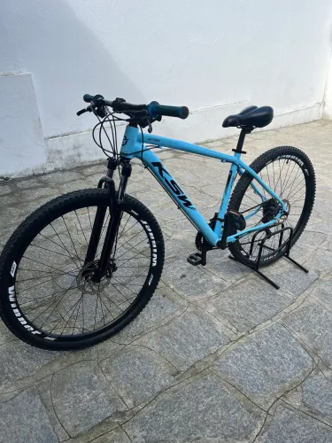 Bicicleta ksw quadro 19 freio hidráulico 27 velocidade documentada.