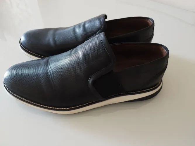 Sapato Loafer CNS Original em Couro 