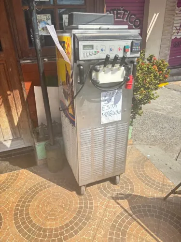 Máquina de Sorvete Expresso Modelo Suprema