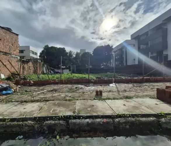 Vendo em Piedade, dois lotes totalizando 720 mts.