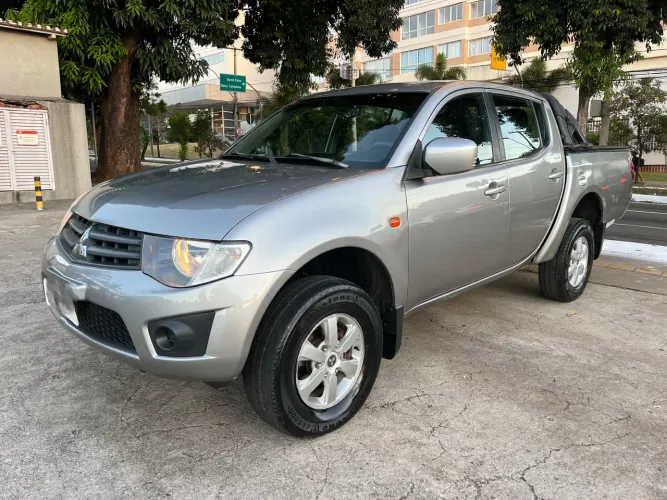 Mitsubishi L200 Triton GLX 3.2 CD TB Int.diesel MEC 2018