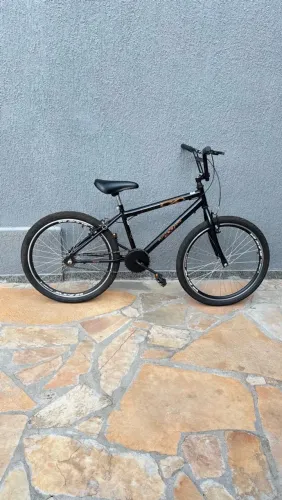 Bicicleta aro 24