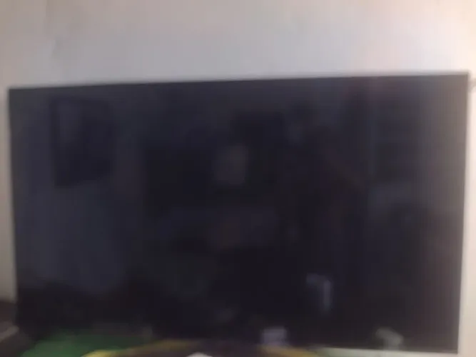 Vende se uma tv LG nono de 55 polegzdas