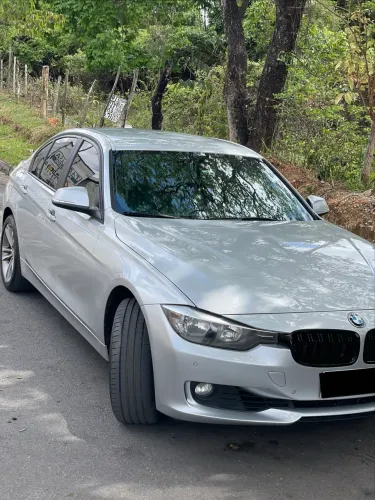BMW 320I A 2.0 Turbo/activeflex 16V 184cv 4P 2014