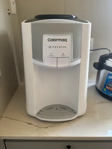 Bebedouro Colormaq para galão de água
