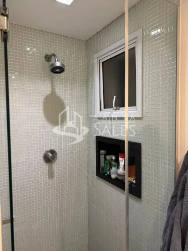 Apartamento à venda em Pinheiros, São Paulo-SP: 2 quartos, 1 suíte, 1 banheiro, 2 vagas de