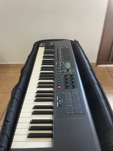 Vendo teclado controlador Impulse 61 Novation 