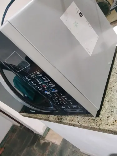 Vendo microondas Philco 127 volts semi novo