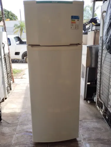 Geladeira média defrost 220 volts