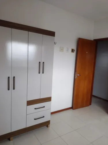 Alugo apartamento no Porto do Sol na pedreira