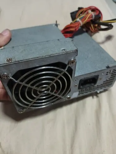 Fonte mini atx HP, compaq dc7700, modelo PS-6241-6HF, 240 watts.